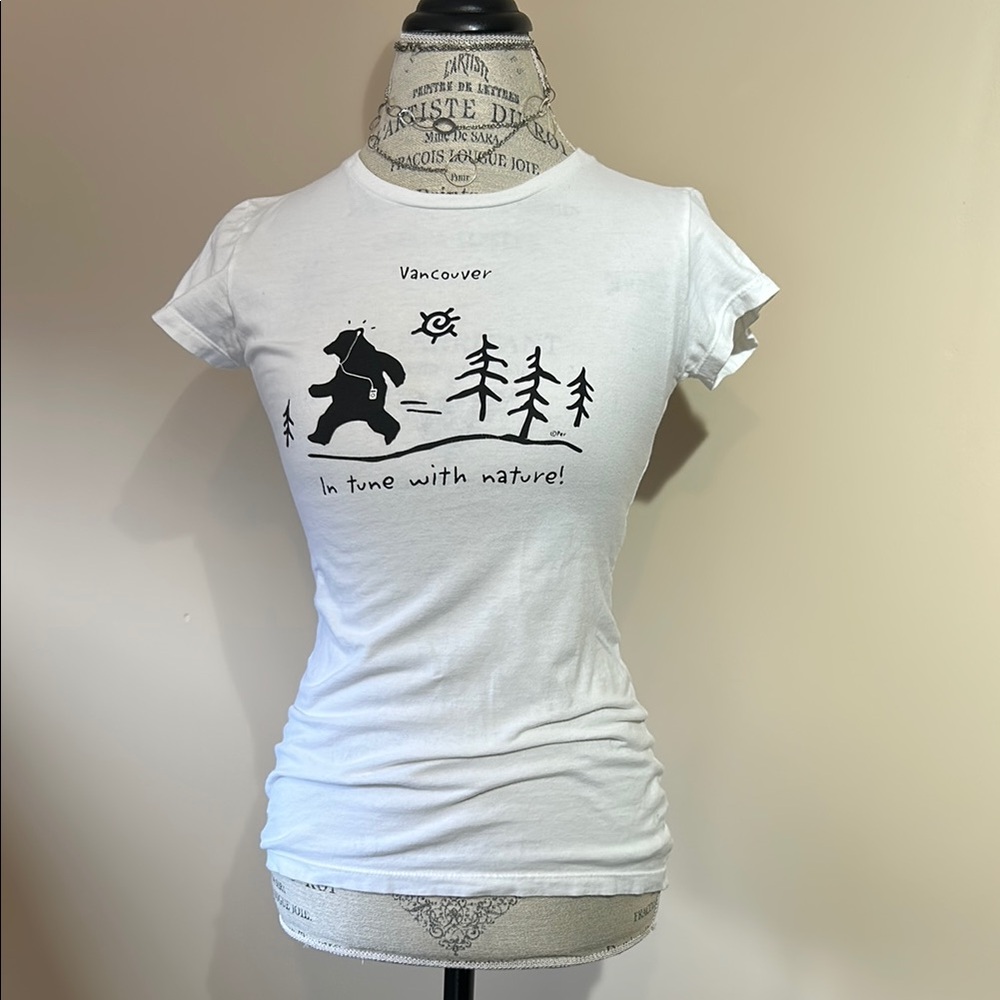 Vancouver Nature Bear T-shirt